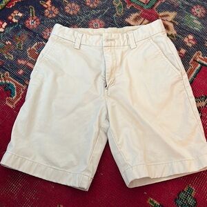 Vineyard vines boys khaki shorts size 8